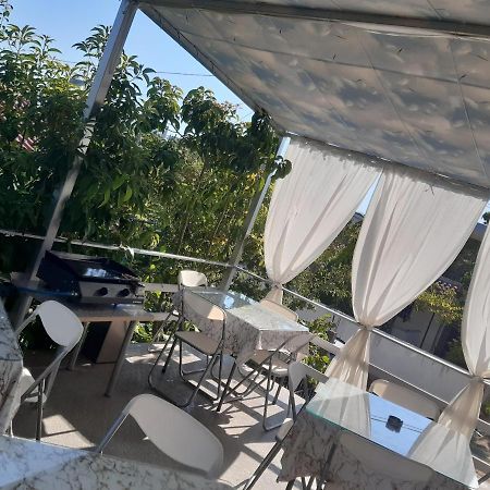 Collaku Apartment'S Wlora Zewnętrze zdjęcie